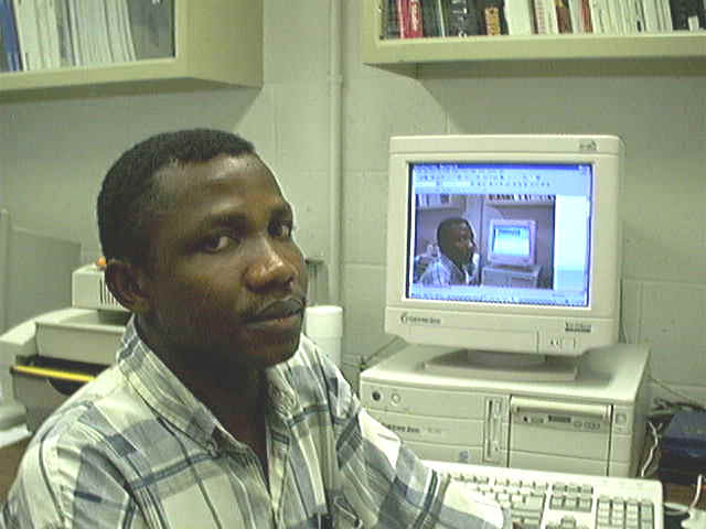 dan2.JPG (40820 bytes)