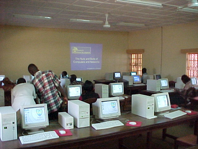 MVC-656F